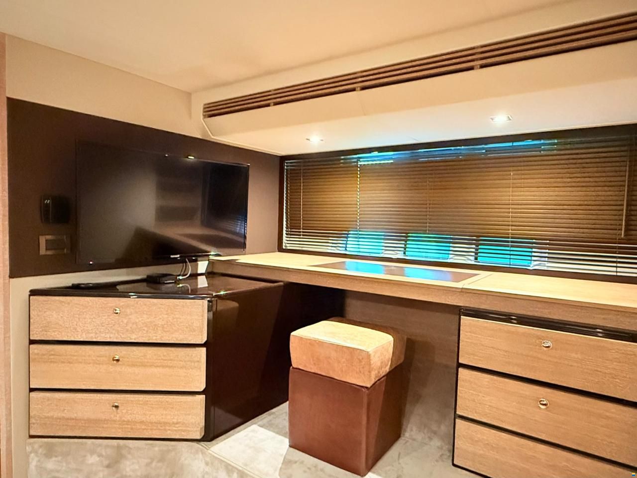 Azimut 58 Fly