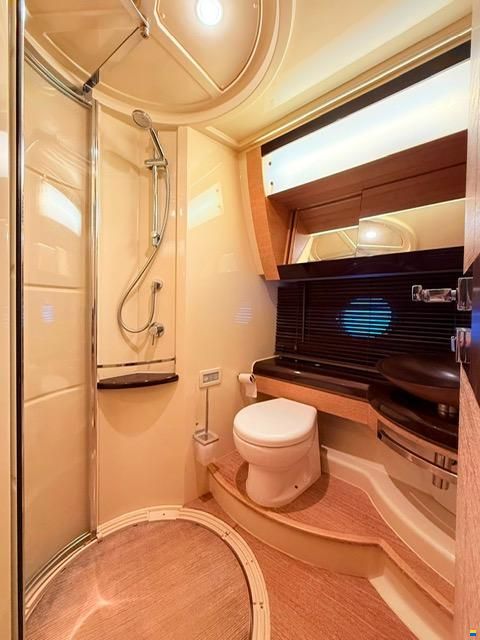 Azimut 58 Fly
