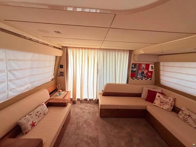 Azimut 58 Fly