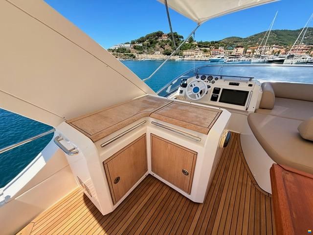 Azimut 58 Fly