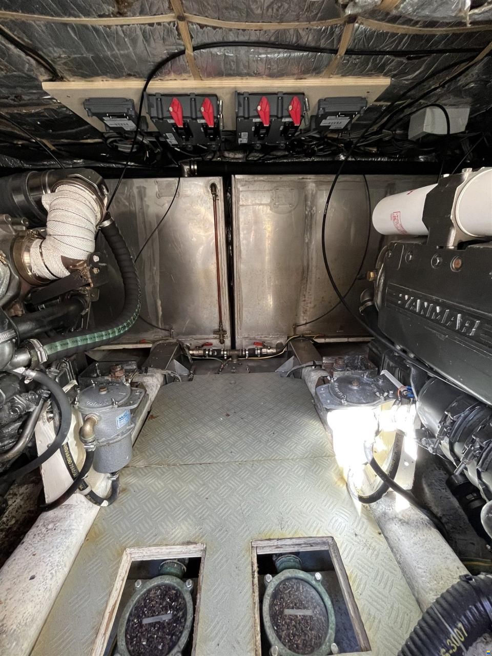 Cantieri Estensi 440 GOLDSTAR FLY