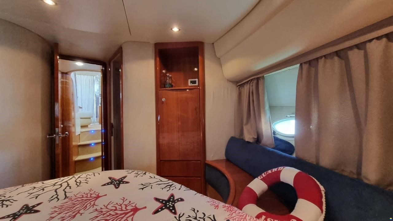 Azimut 42  FLY