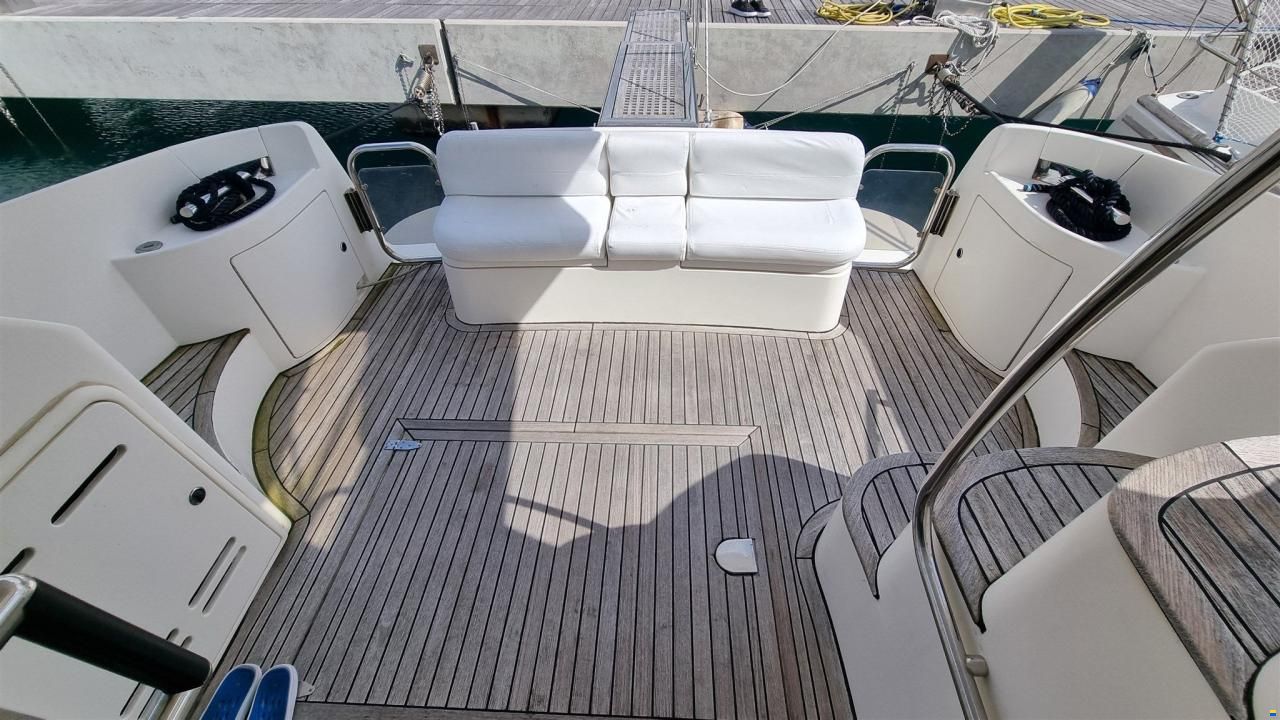 Azimut 42  FLY
