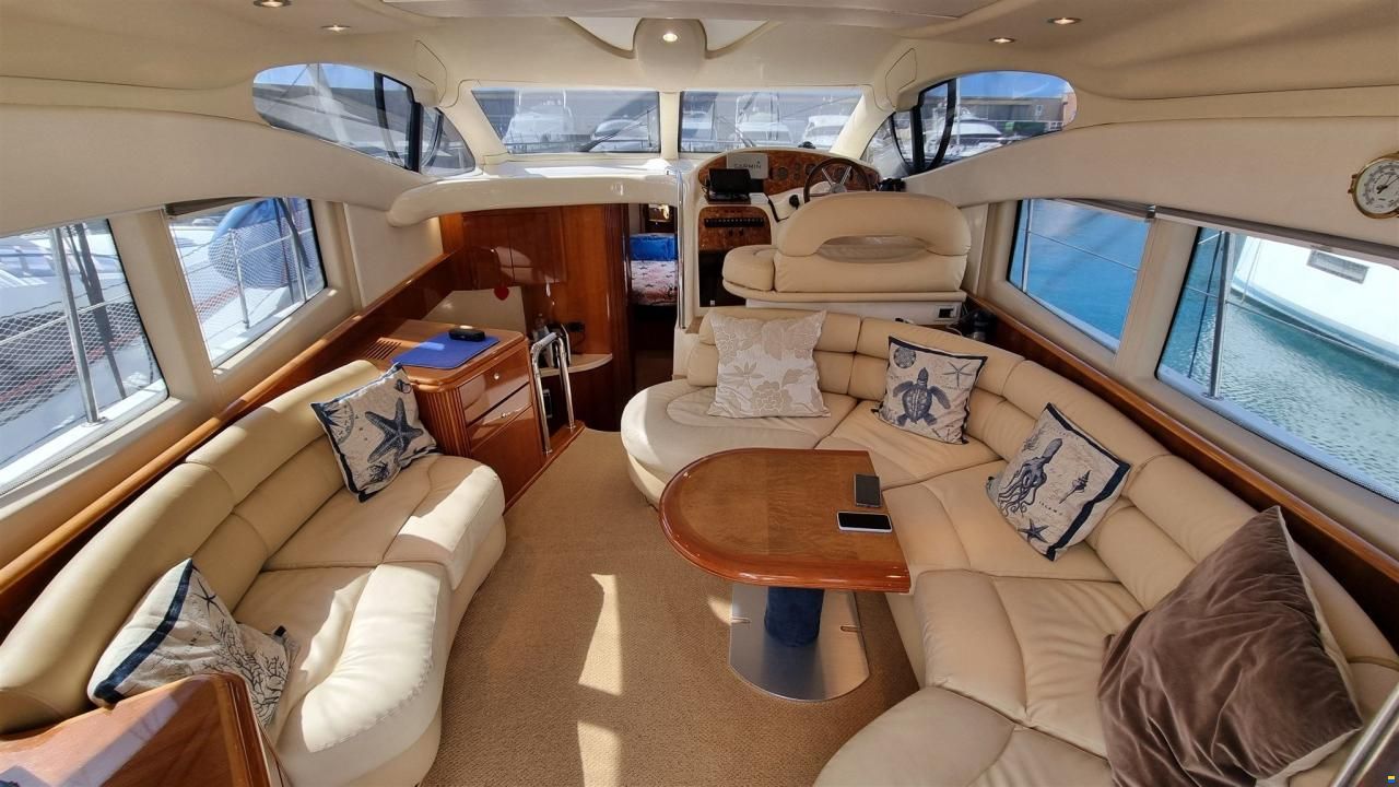 Azimut 42  FLY