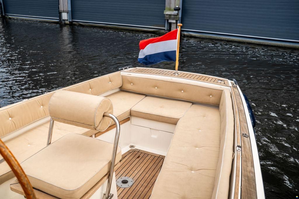 AdmiralsTender C28