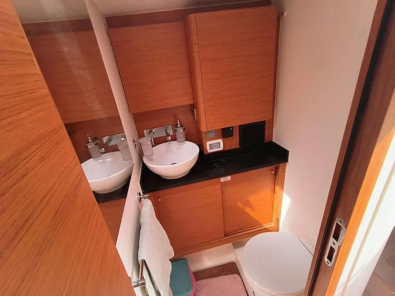Hanse 588