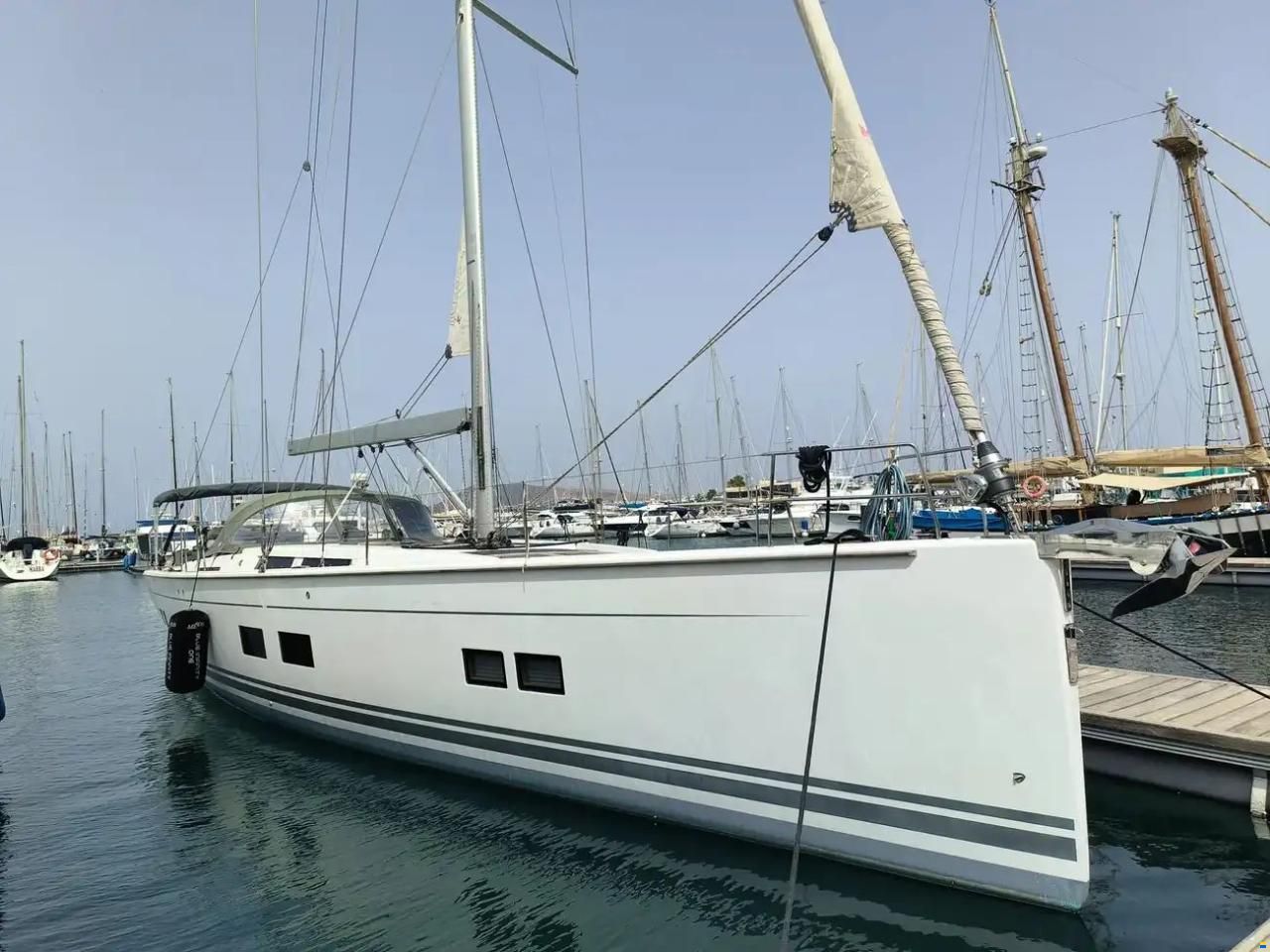 Hanse 588