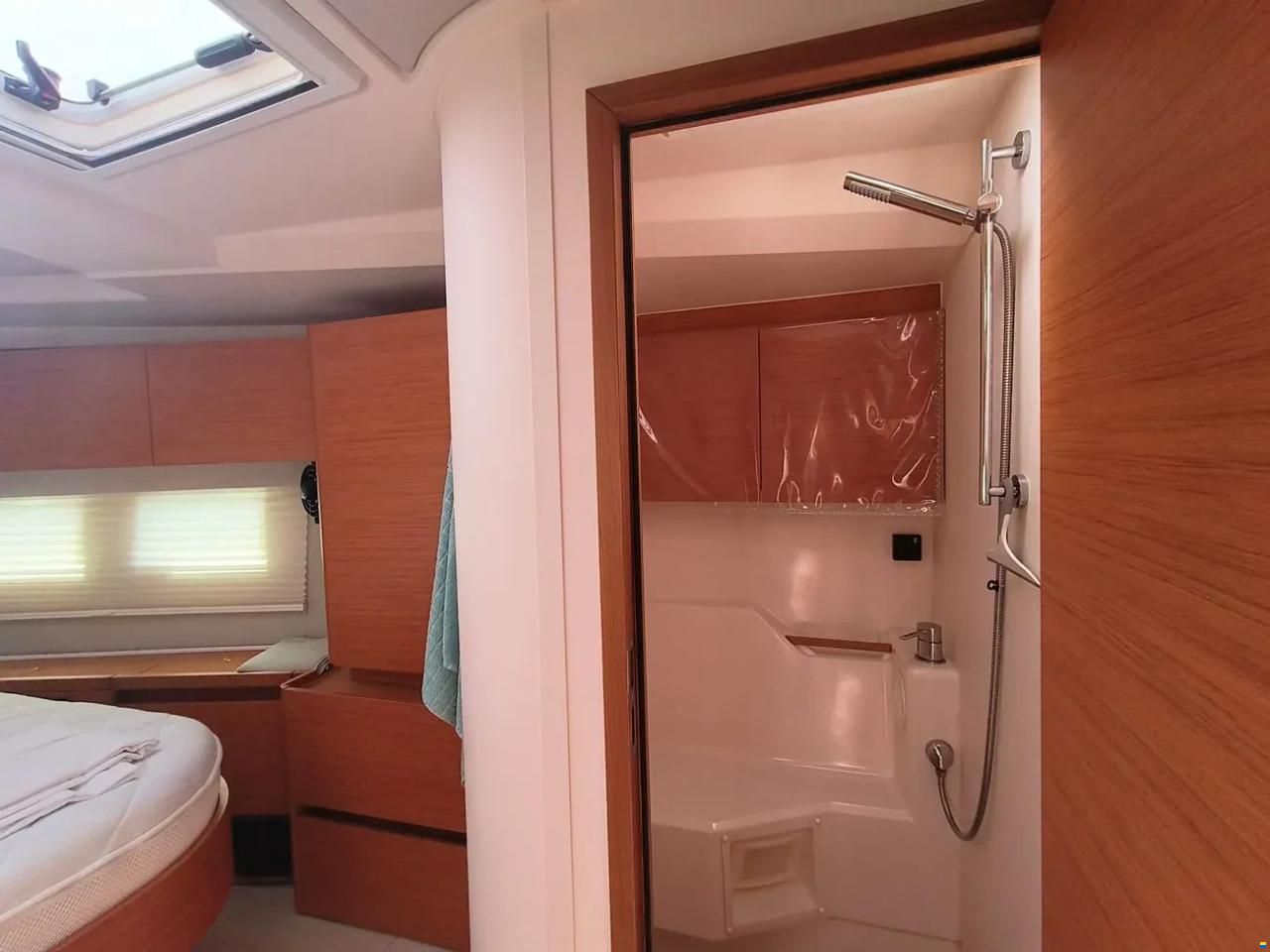 Hanse 588