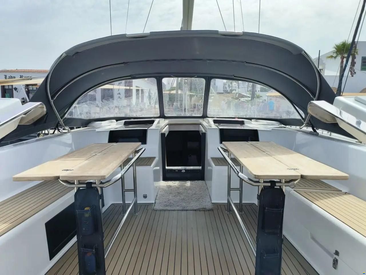 Hanse 588