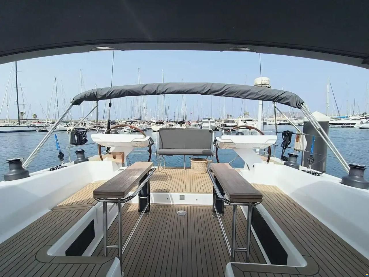 Hanse 588