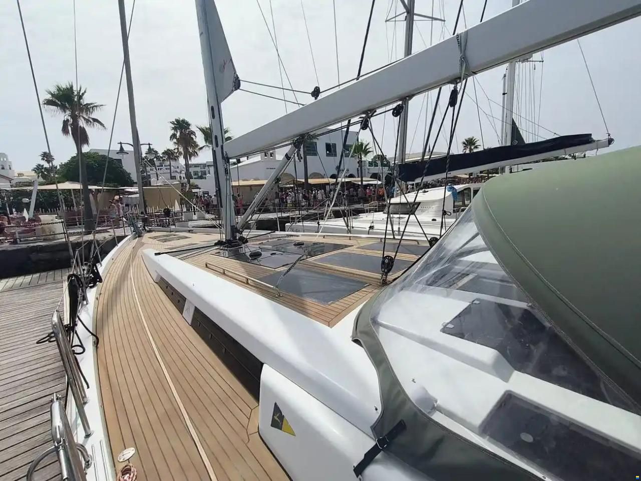 Hanse 588