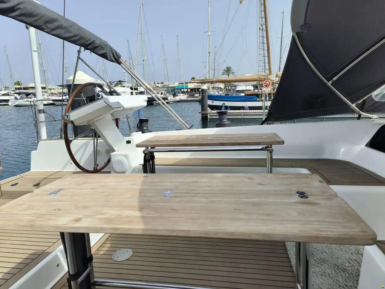 Hanse 588