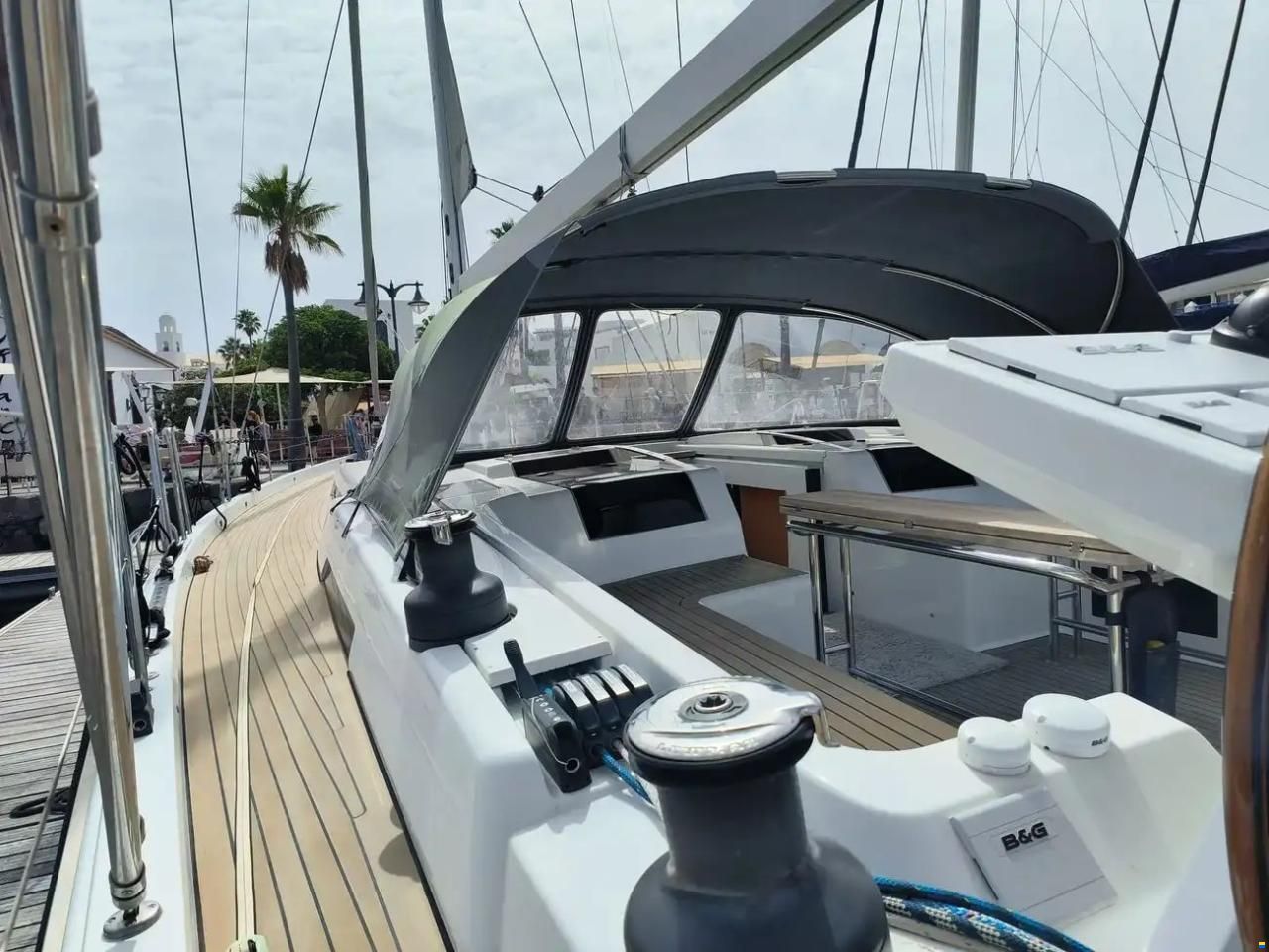 Hanse 588