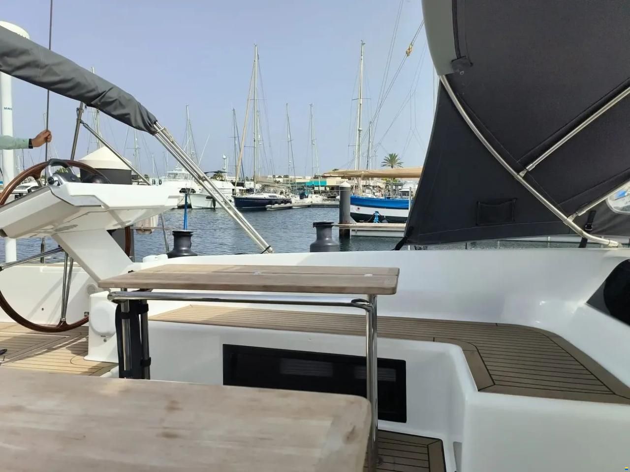 Hanse 588