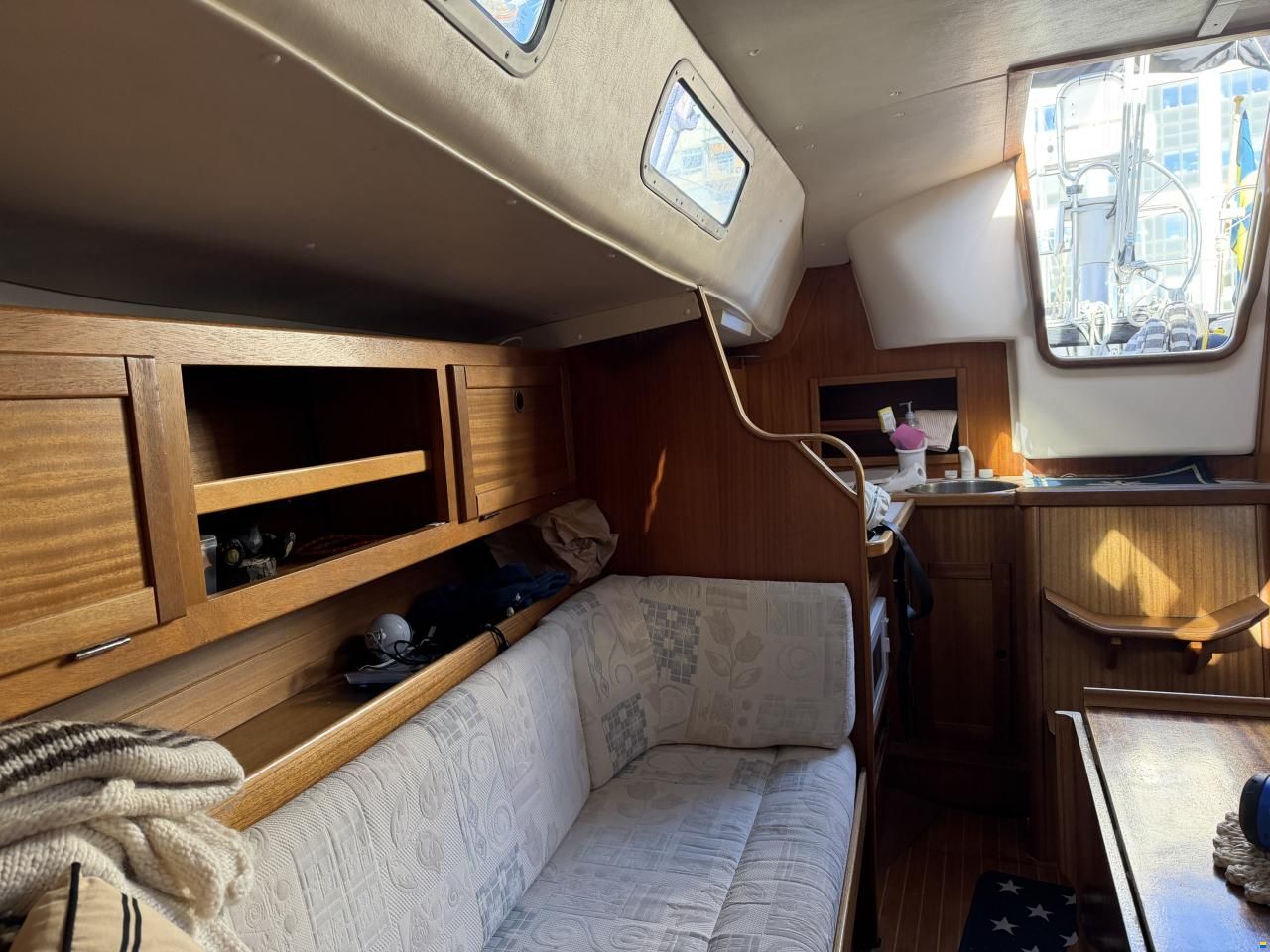 Hanse 331