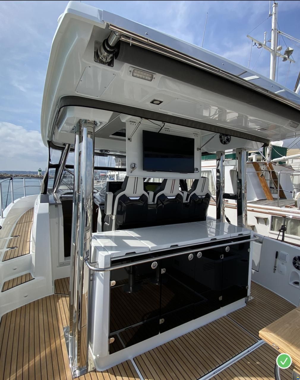 Jeanneau Capcamara 12.5 WA