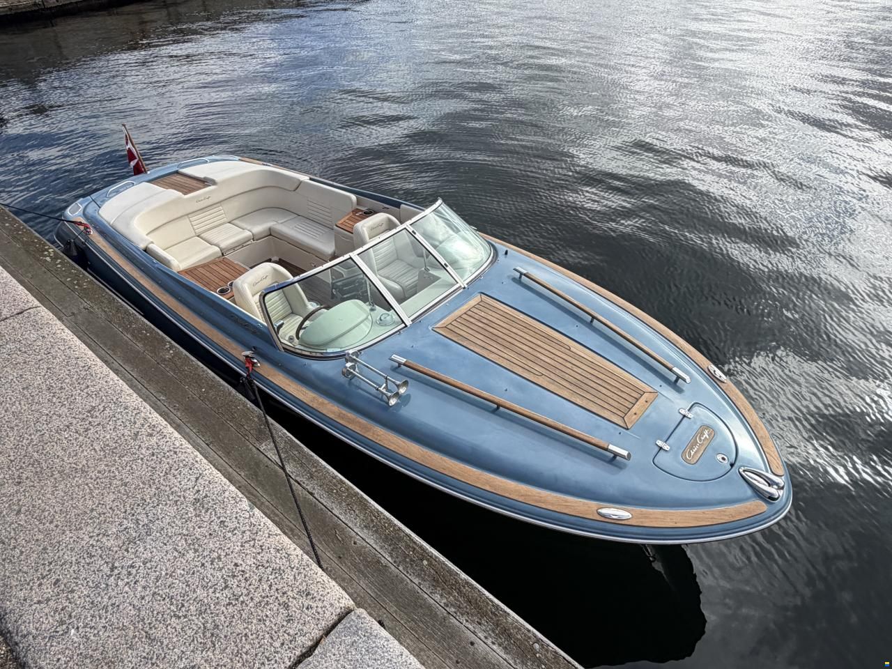 Chris Craft Corsair 25