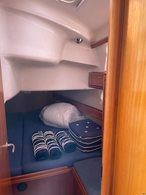 Bavaria 39