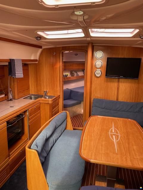 Bavaria 39