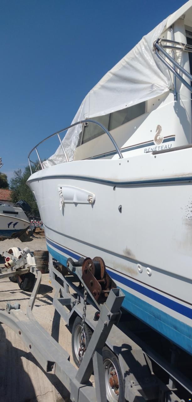 Beneteau Antares 760