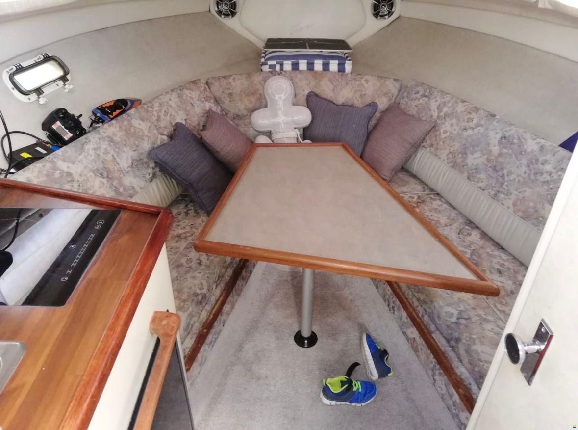 Bayliner 2355