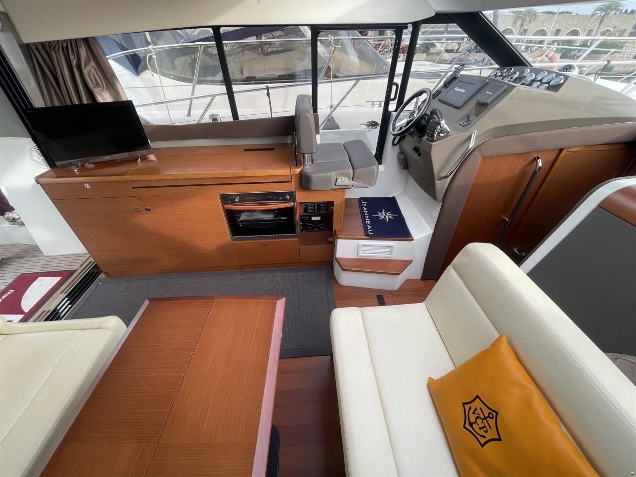 Jeanneau NC 11