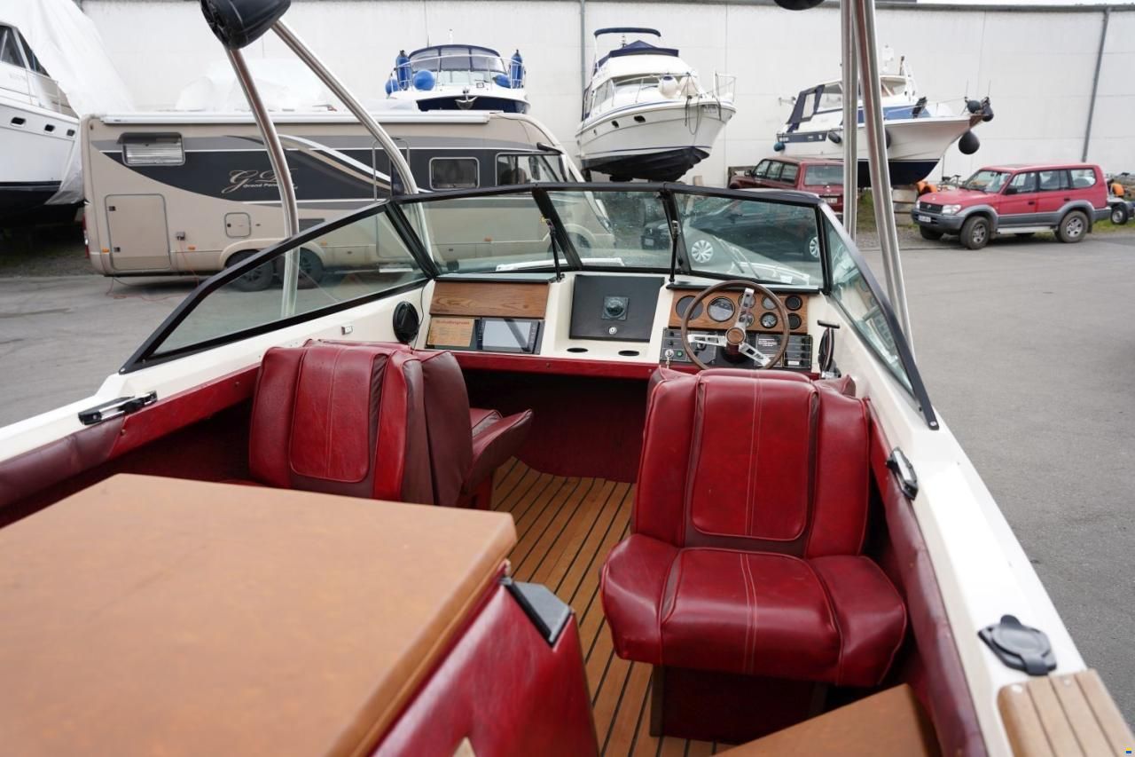 Bayliner MUTINY