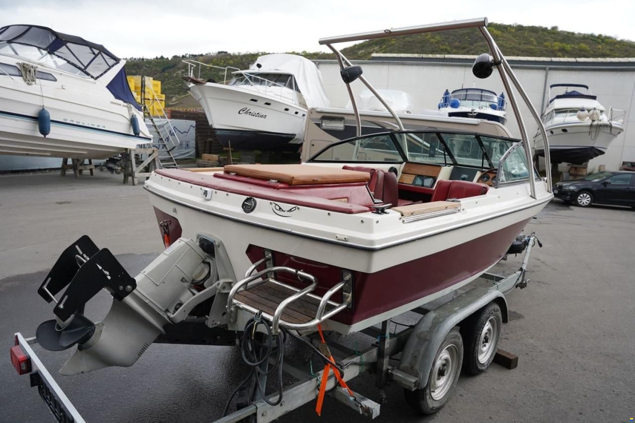 Bayliner MUTINY