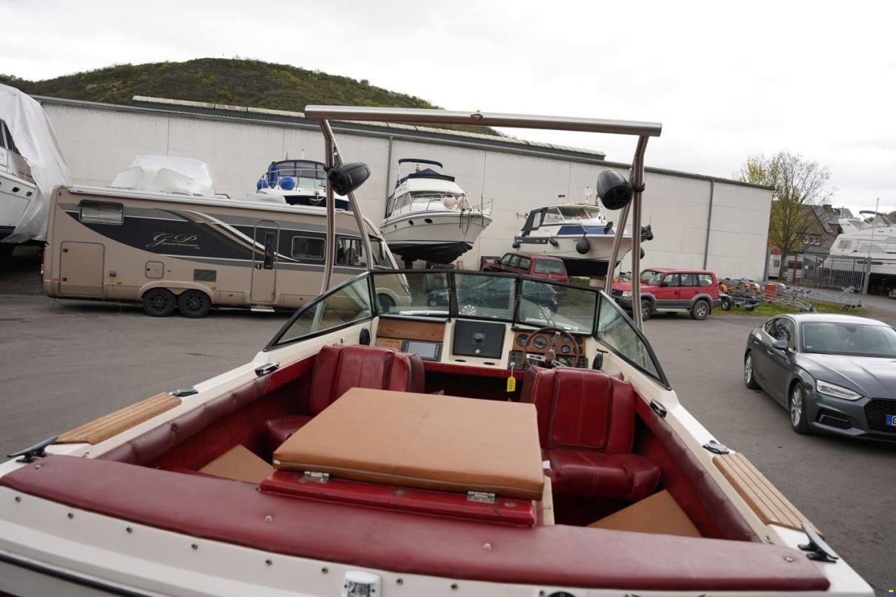 Bayliner MUTINY