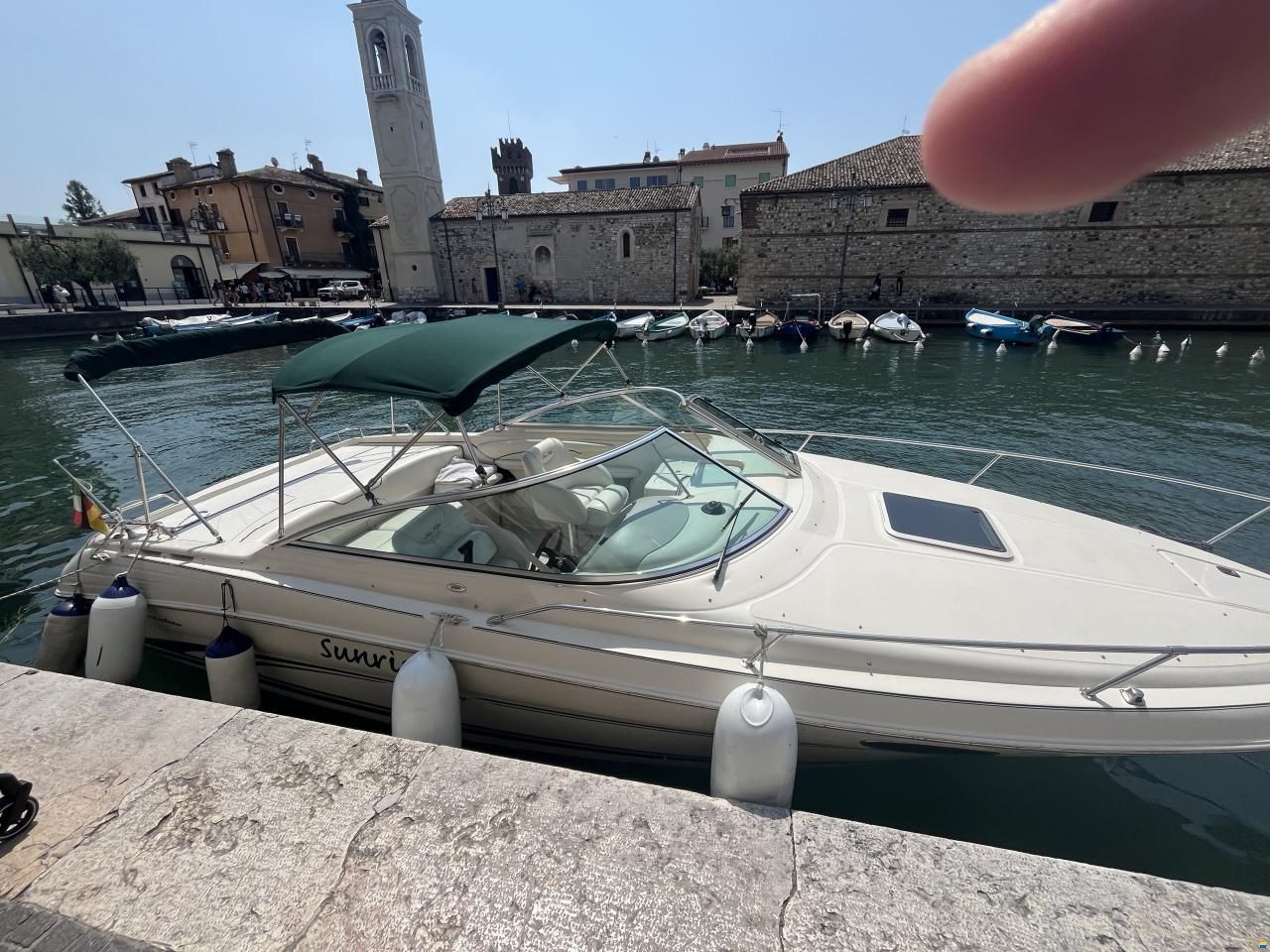 Sea Ray 260
