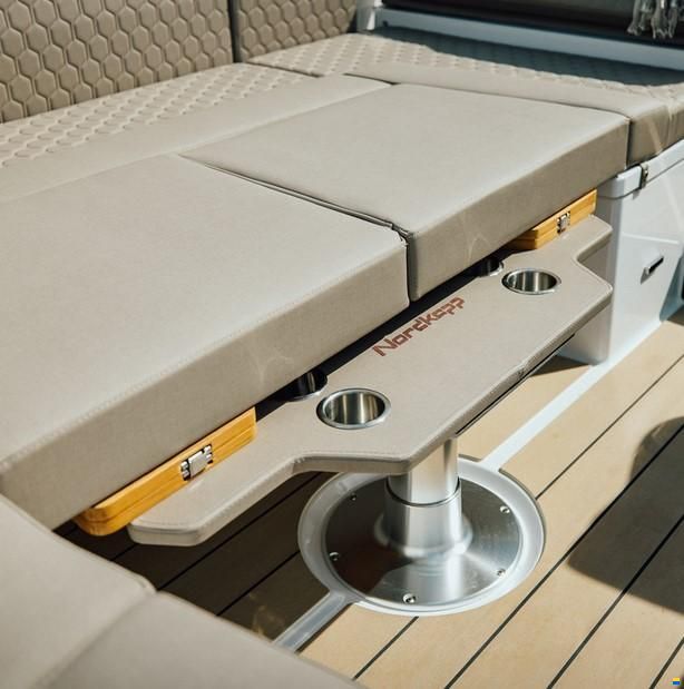 Nordkapp Noblesse 830