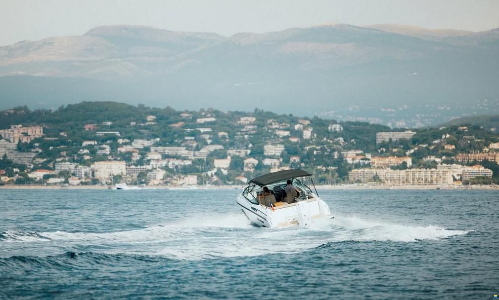 Nordkapp Noblesse 830