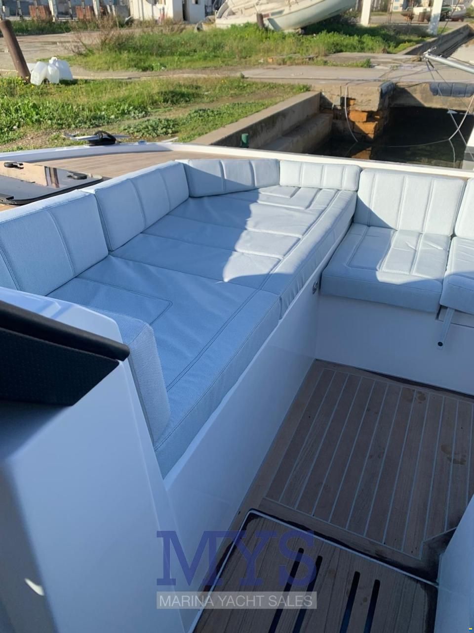 Aventura 38 SC