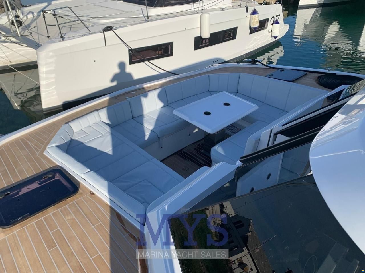 Aventura 38 SC