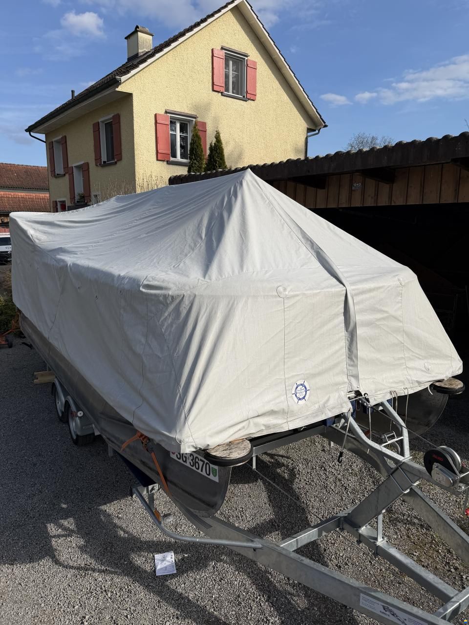 HARRIS KAYOT PONTOON