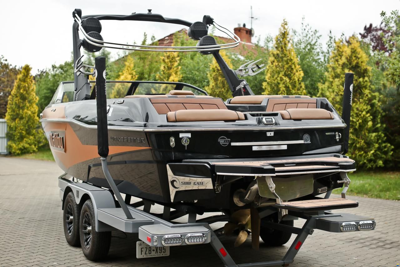 Malibu 23 LSV