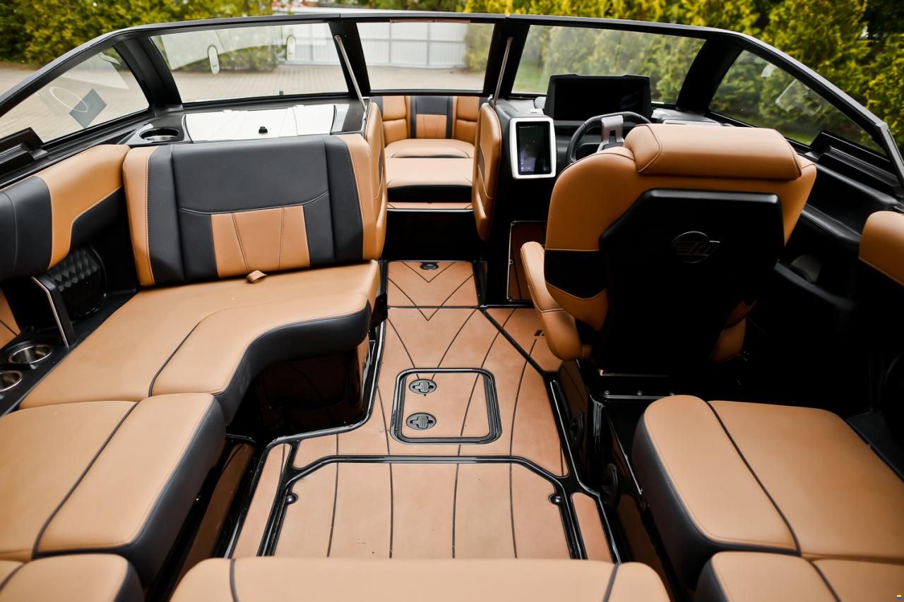 Malibu 23 LSV