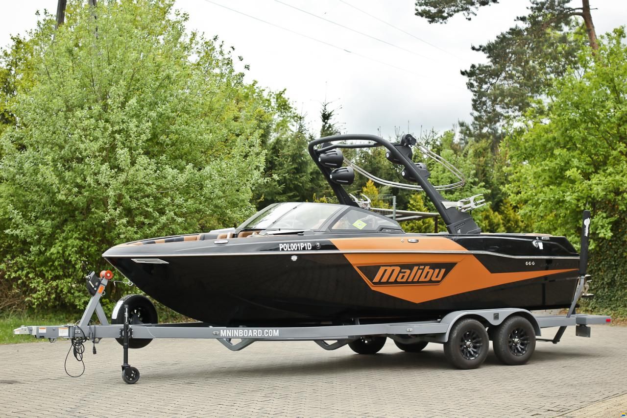 Malibu 23 LSV