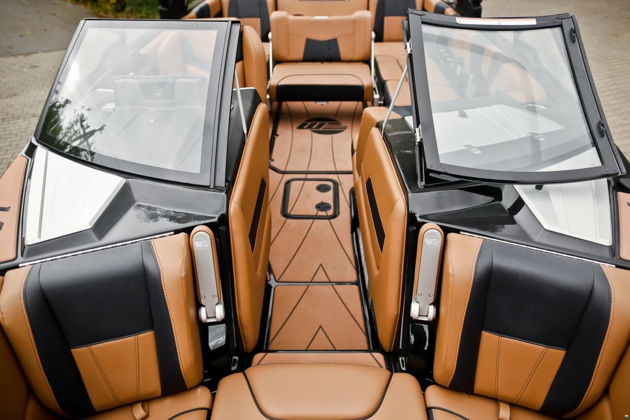 Malibu 23 LSV
