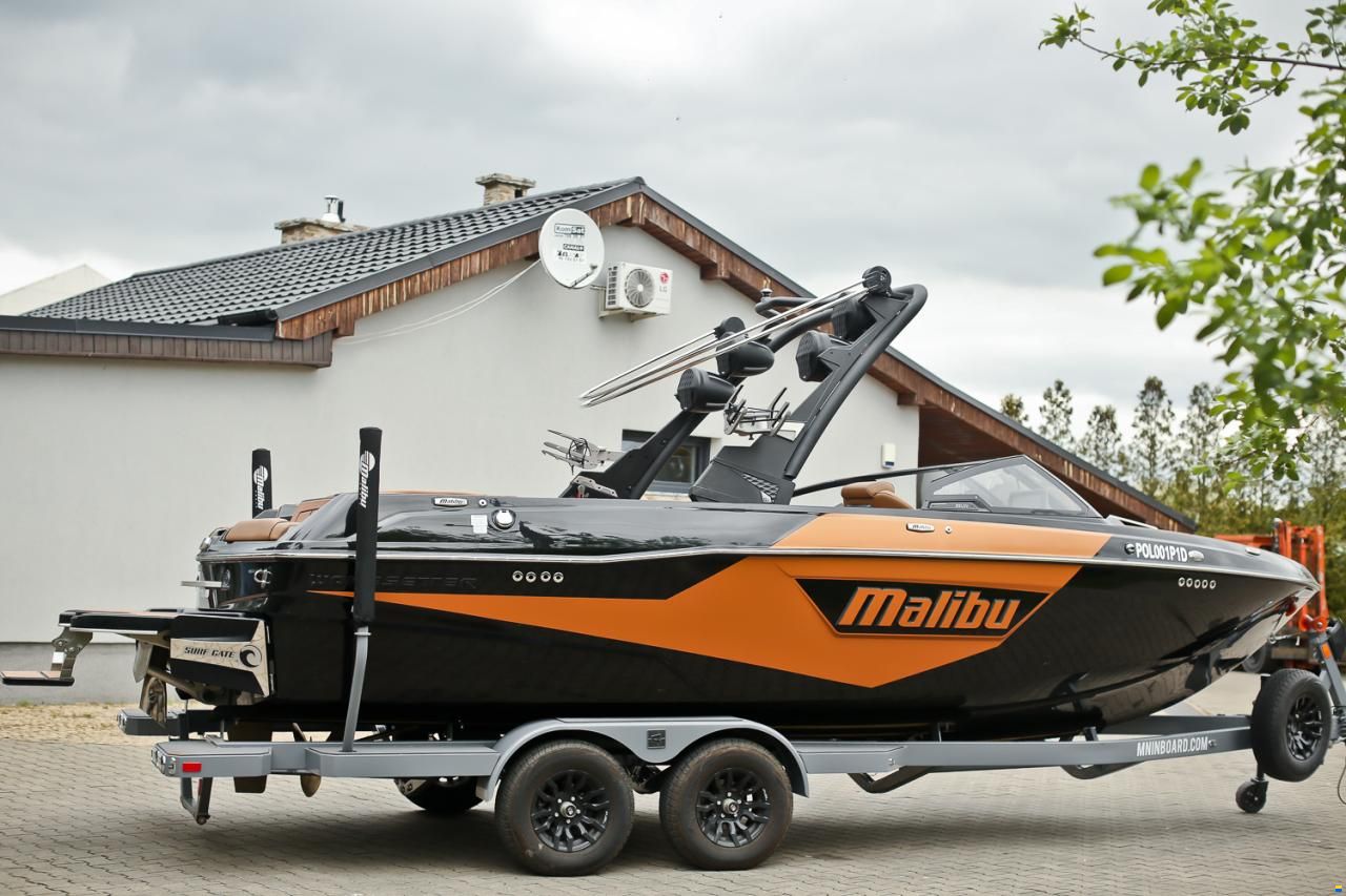 Malibu 23 LSV