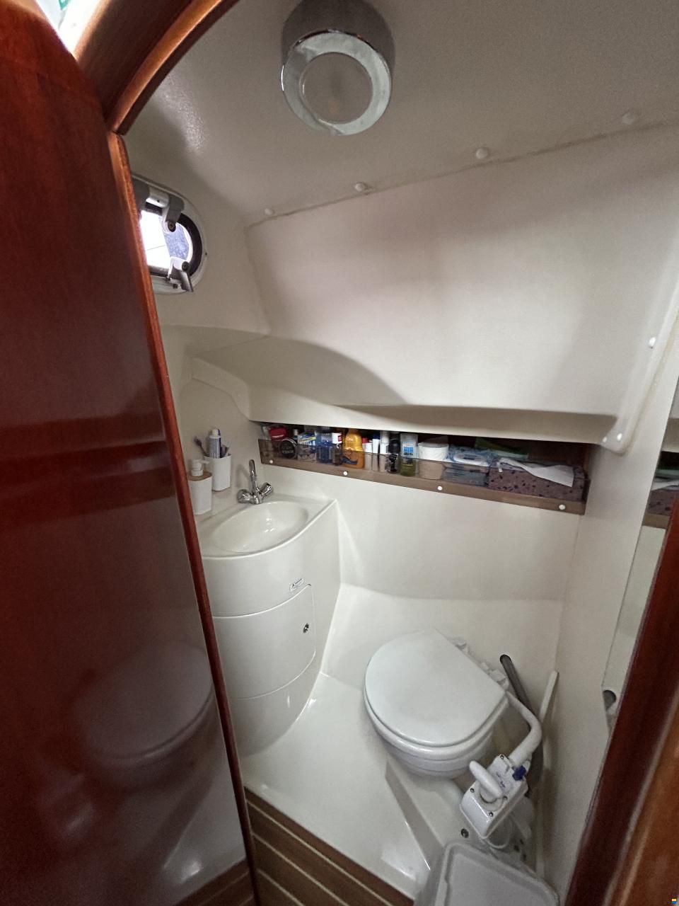 Hanse 300