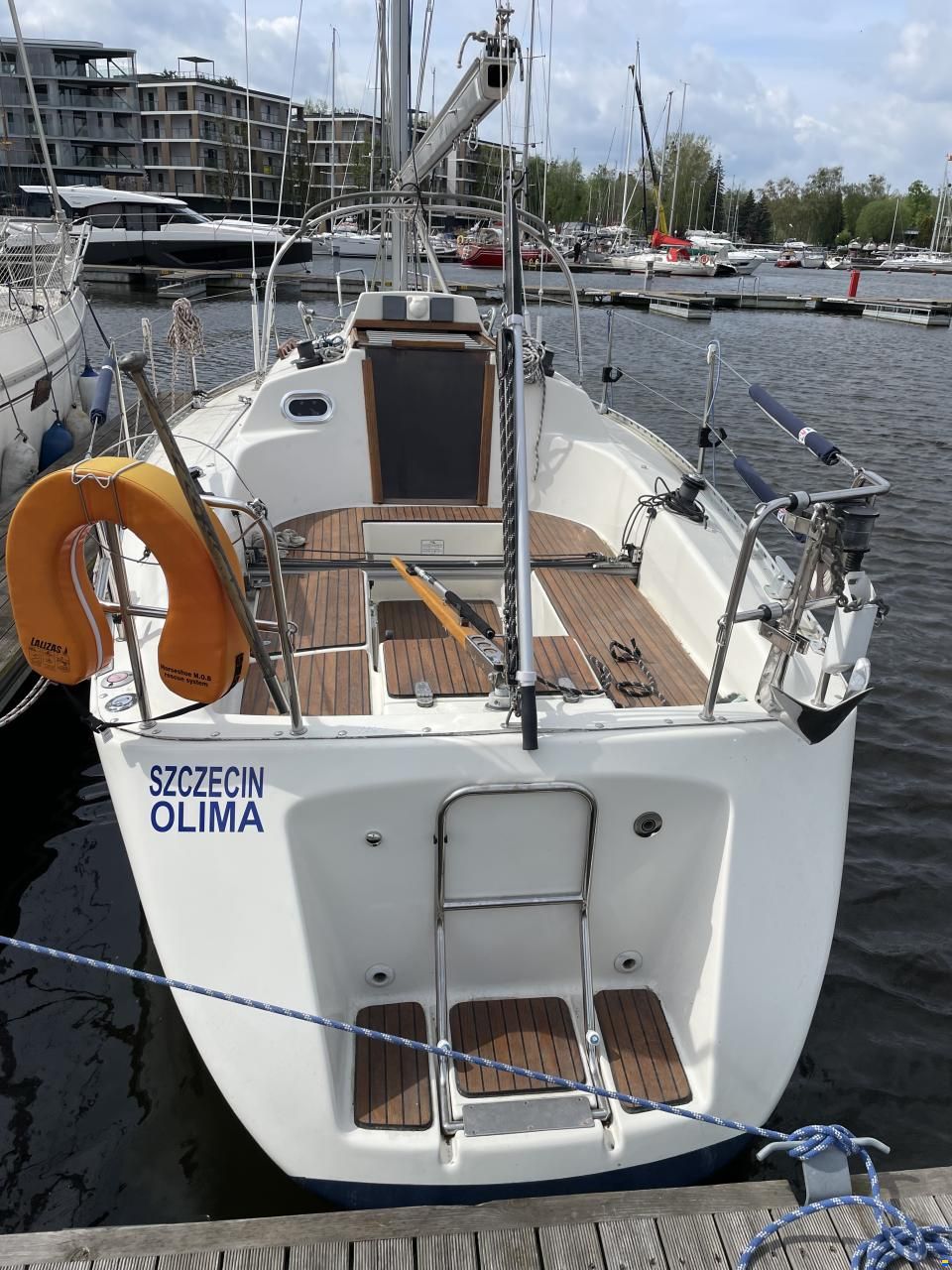 Hanse 300