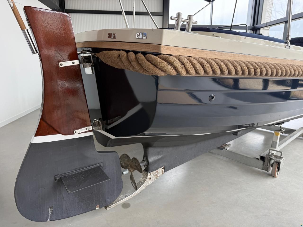 Interboat 25