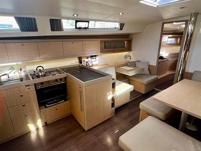 Beneteau Oceanis 45