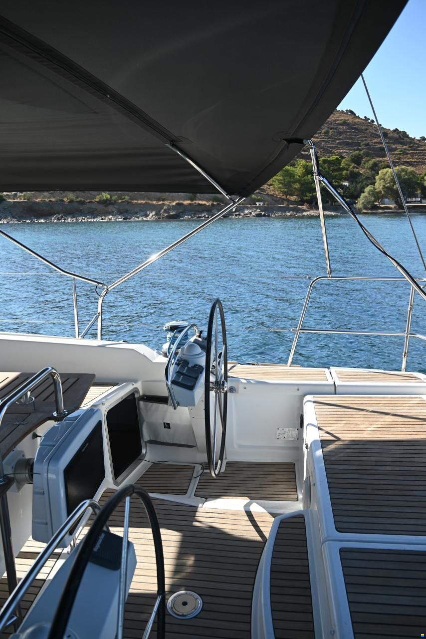 Jeanneau Yachts 57