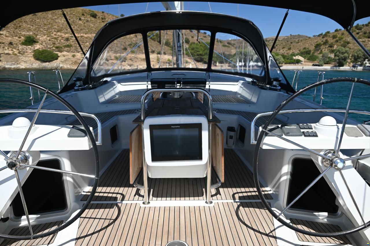Jeanneau Yachts 57