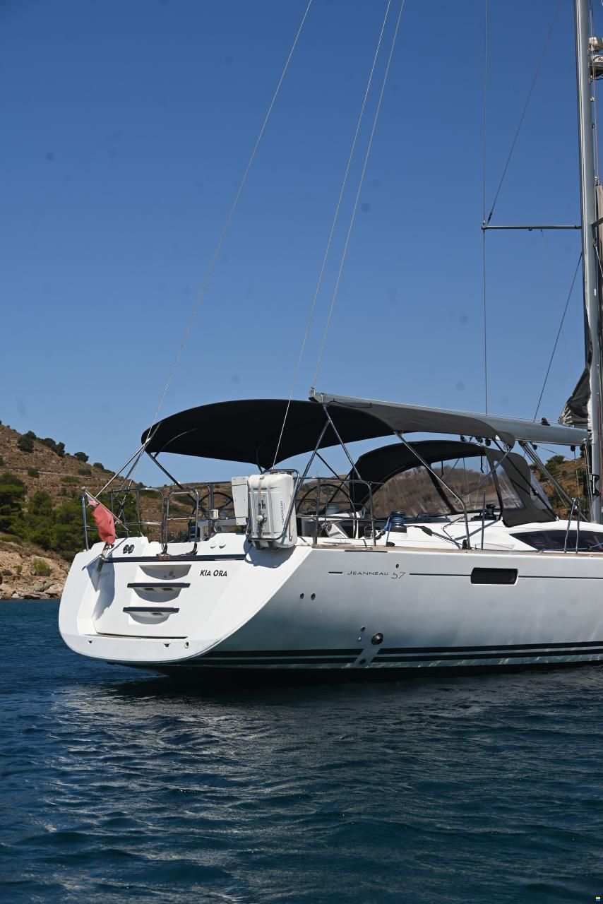 Jeanneau Yachts 57