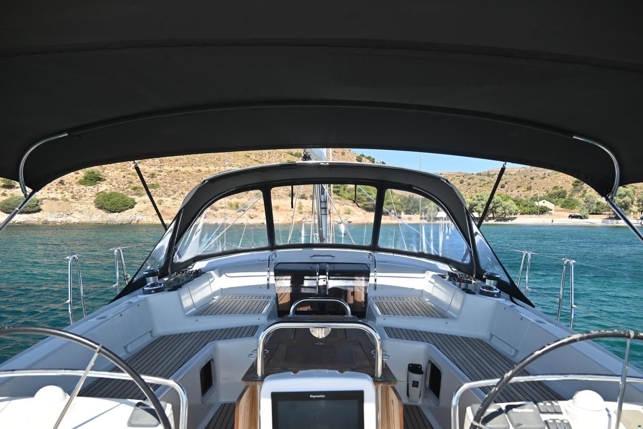 Jeanneau Yachts 57