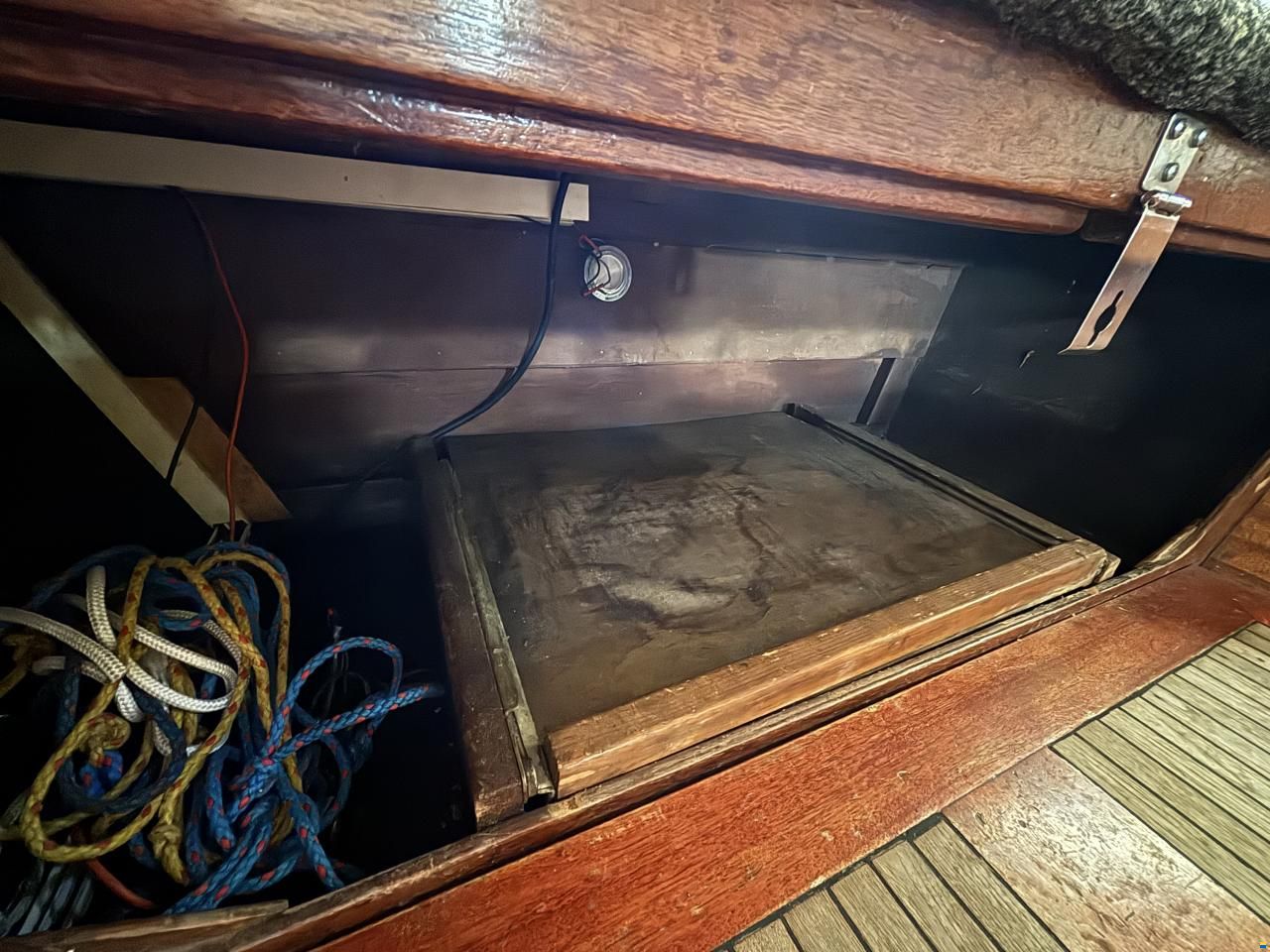 M&auml;ndli Eigenbau F&auml;hrboot