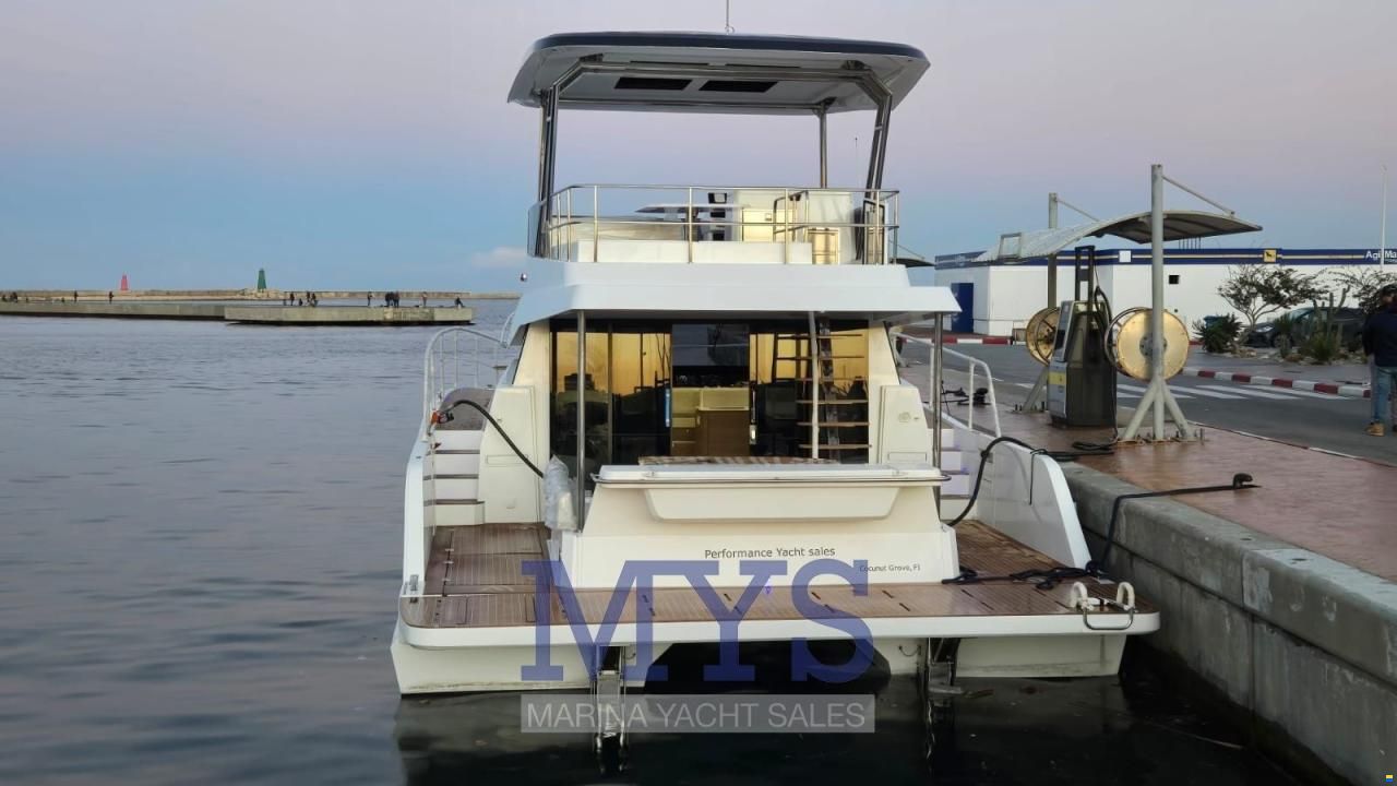 Aventura 38 FLY